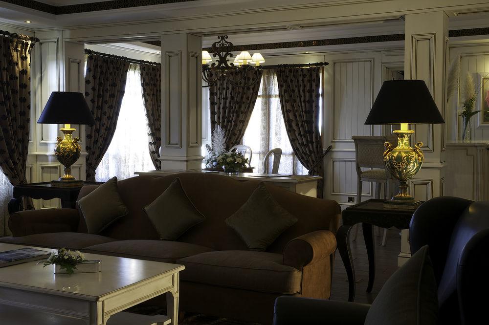 Michlifen Resort&Golf Ifrane  Exterior foto The interior of the hotel