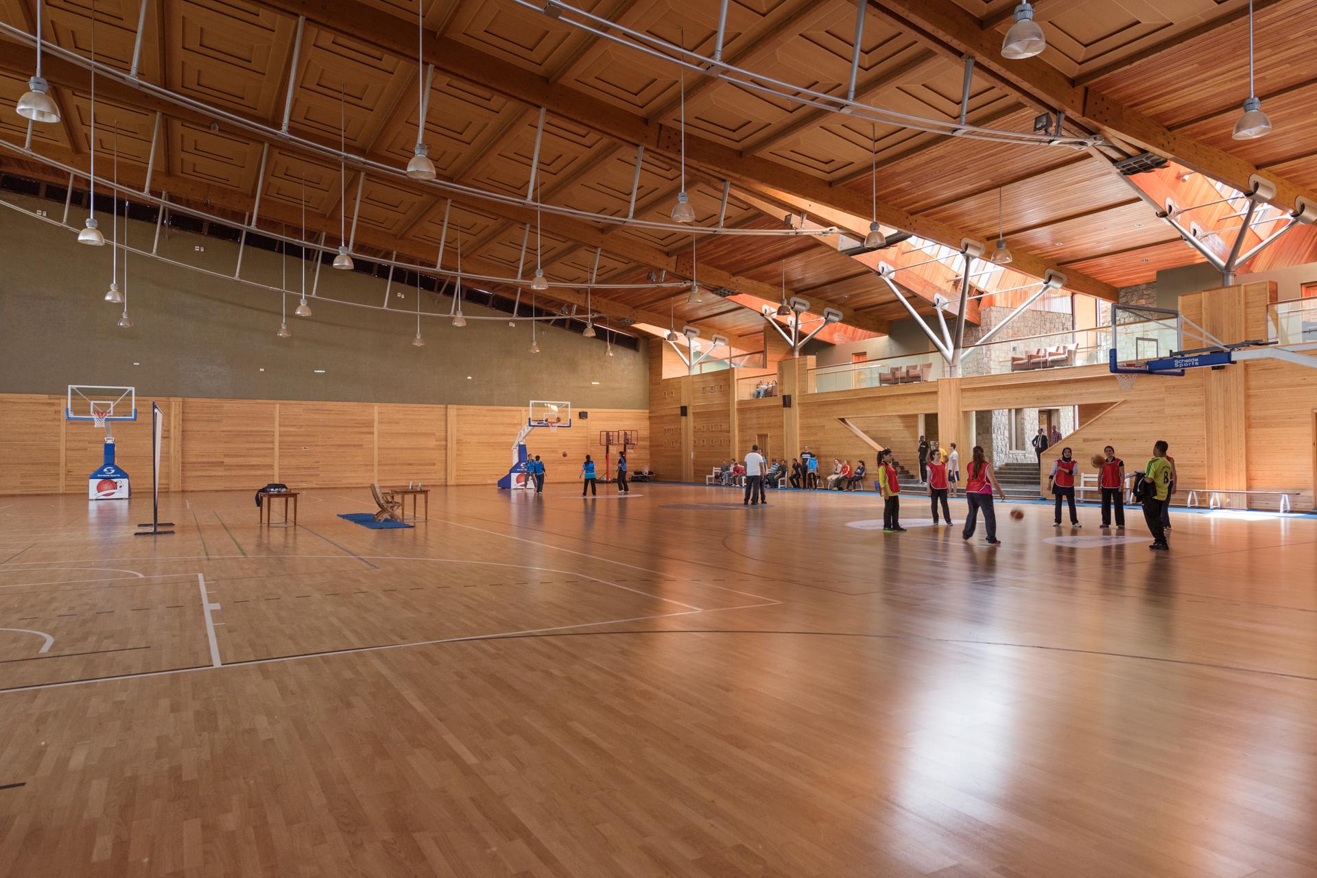Michlifen Resort&Golf Ifrane  Exterior foto The interior of the Sports and Events Centre